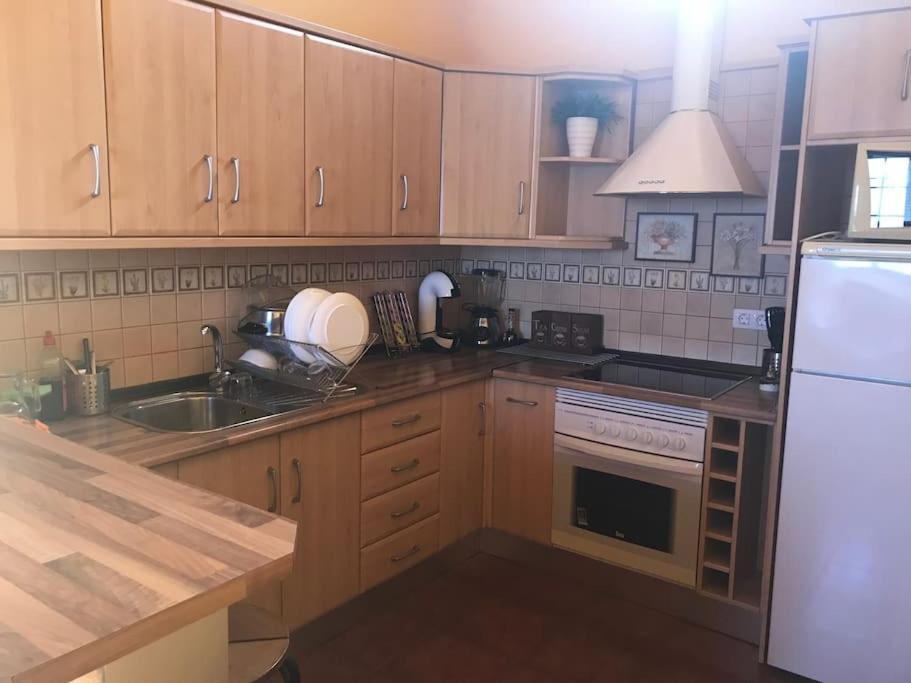Una Casa Con Vistas La Caleta  Exterior foto